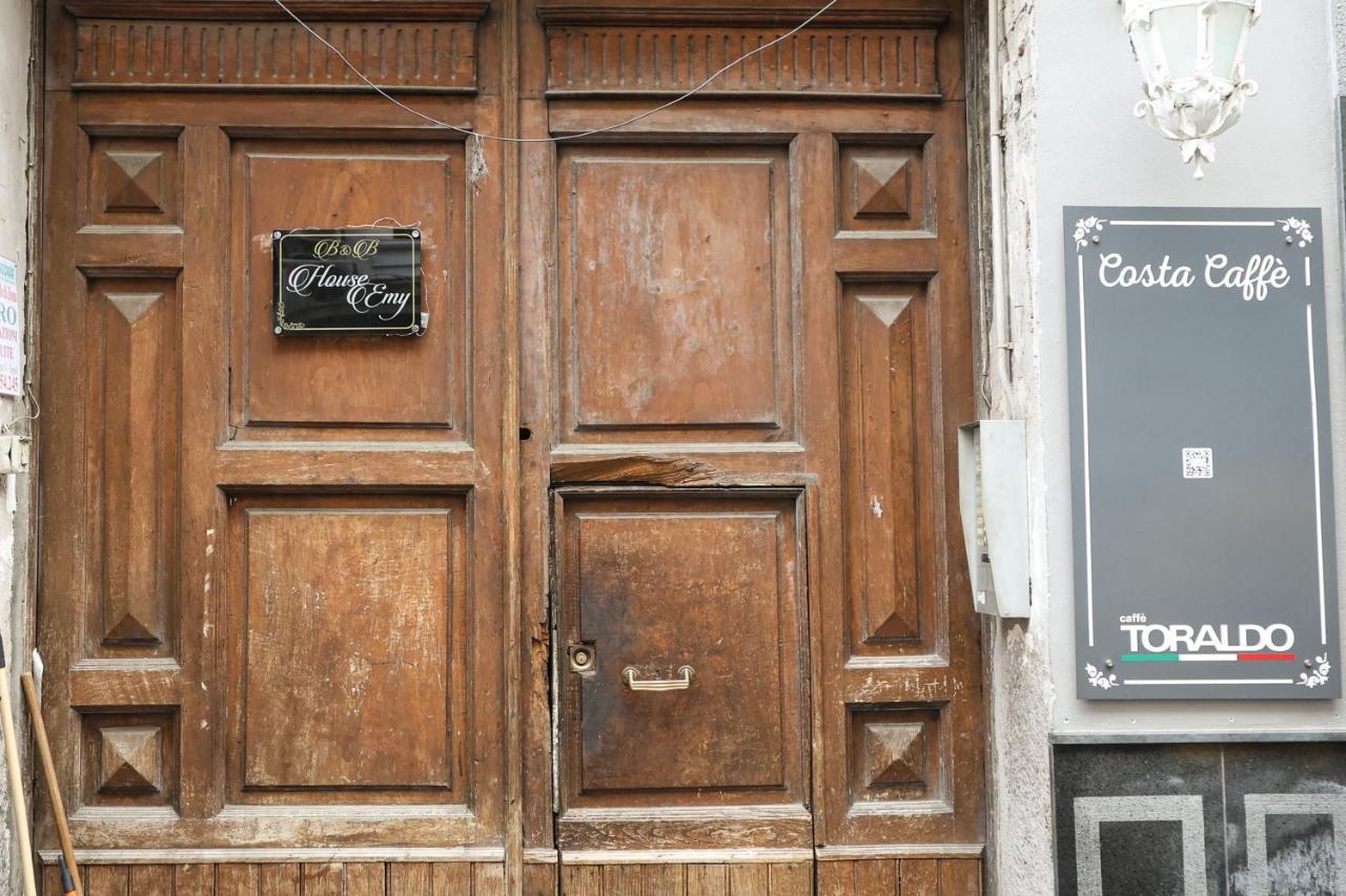 House Emy In Central Νάπολη Εξωτερικό φωτογραφία