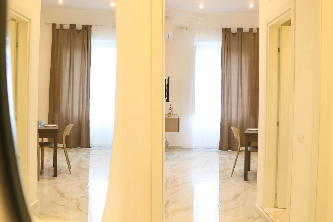 House Emy In Central Νάπολη Εξωτερικό φωτογραφία
