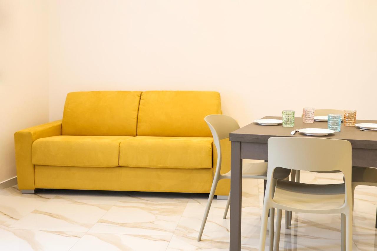 House Emy In Central Νάπολη Εξωτερικό φωτογραφία