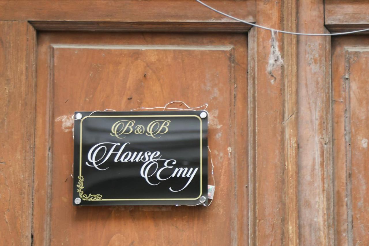 House Emy In Central Νάπολη Εξωτερικό φωτογραφία